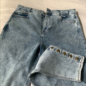 Stylish Blue Denim Jeans with Button Detail